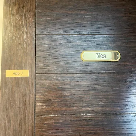 アパート Nea Seaview 3-apartments! ロヴィニ